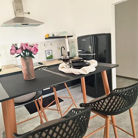 Διαμέρισμα Laures *