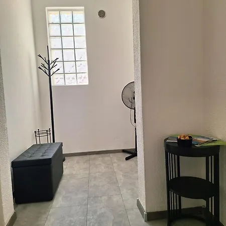 Laures Apartament *
